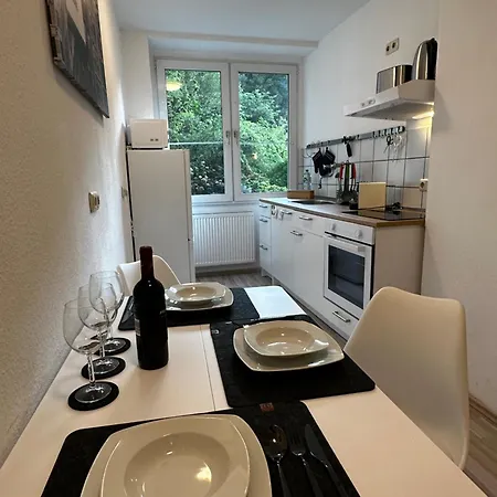 City Studios Mit Garten In Elberfeld- Zentral - Nespresso - Netflix Wuppertal Pokój zdjęcie