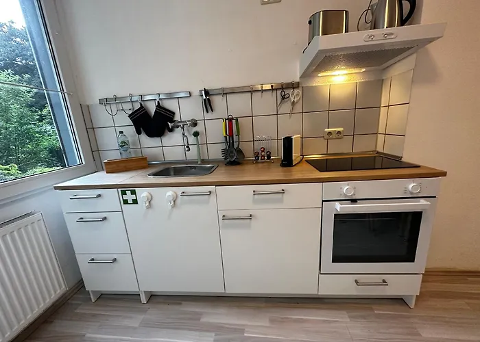 City Studios Mit Garten In Elberfeld- Zentral - Nespresso - Netflix