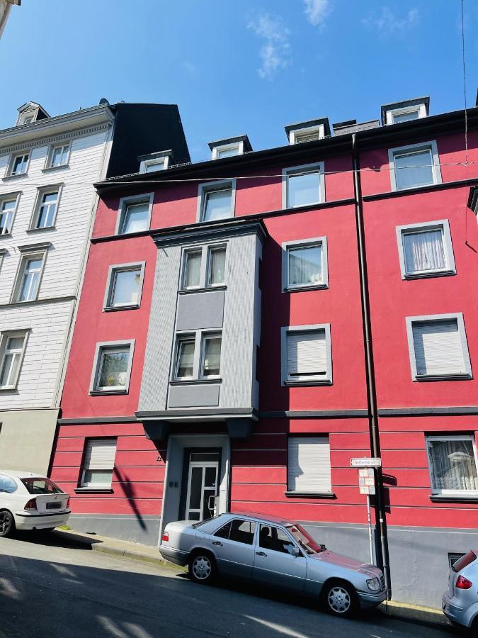 Mit Garten In Elberfeld- Zentral - Nespresso - Netflix Apartment