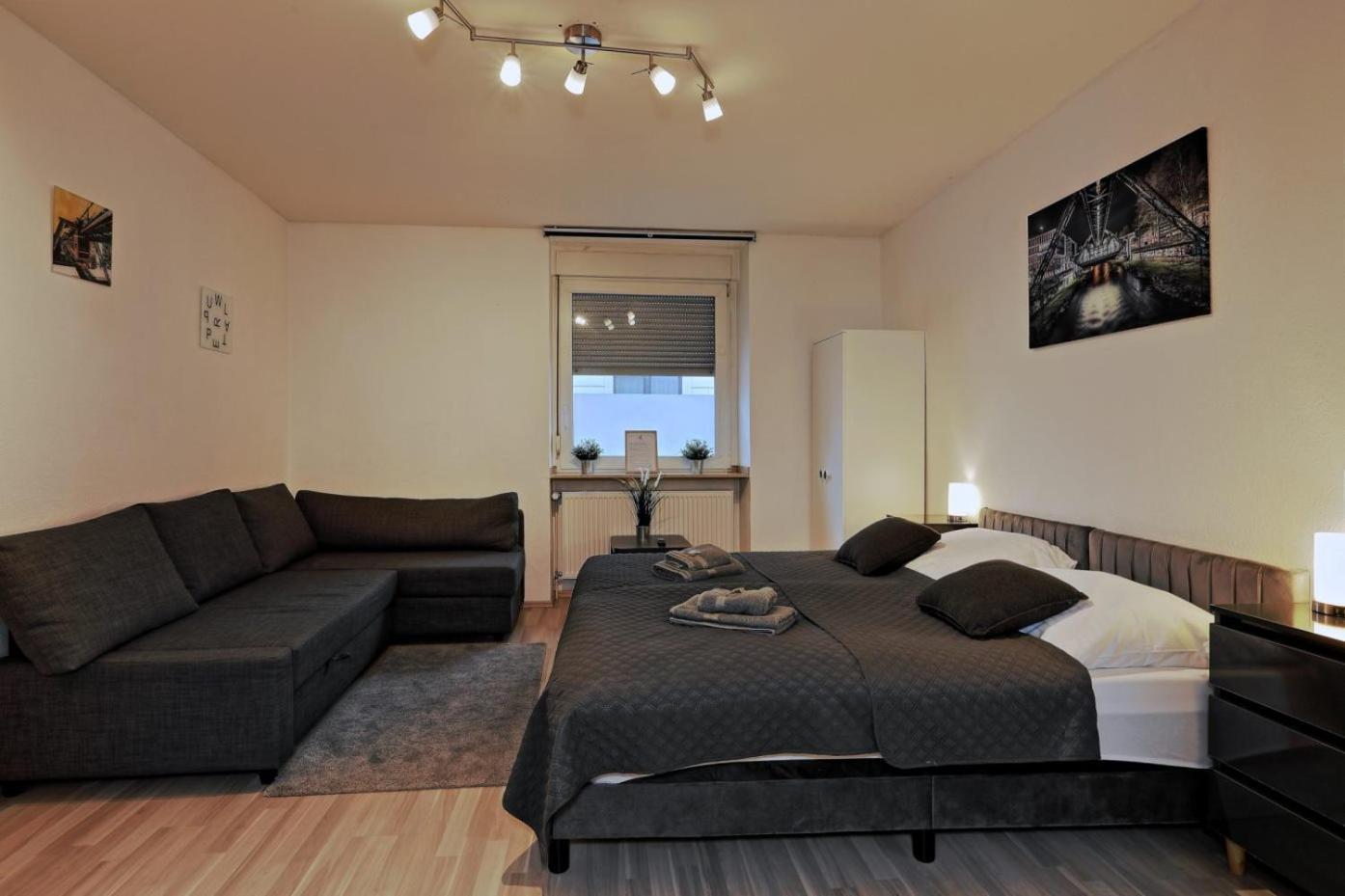 Apartment Mit Garten In Elberfeld- Zentral - Nespresso - Netflix
