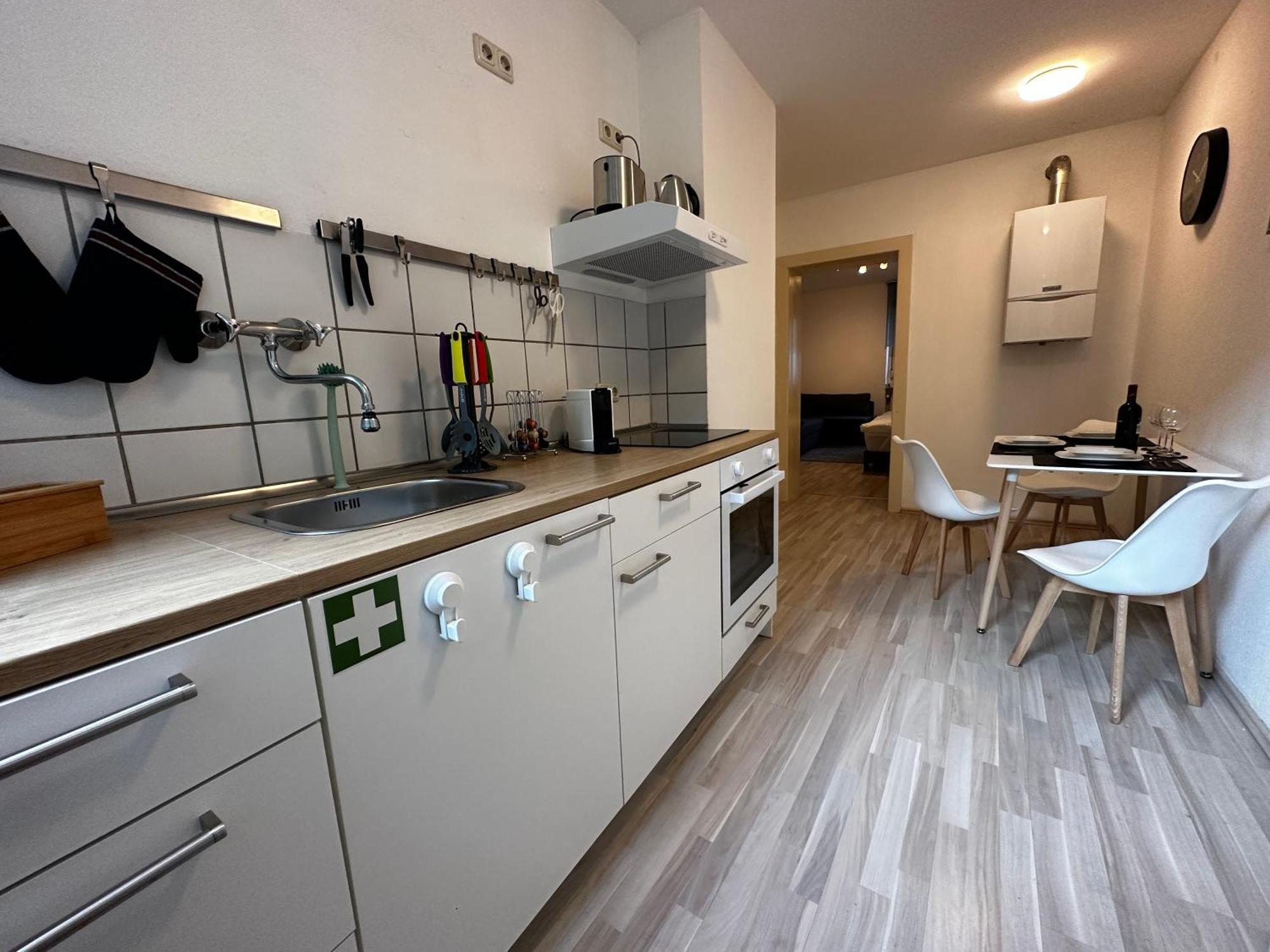 Mit Garten In Elberfeld- Zentral - Nespresso - Netflix